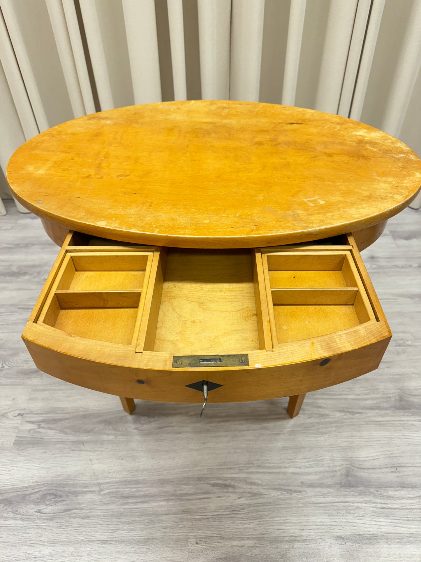 Carl Larsson bord med låda