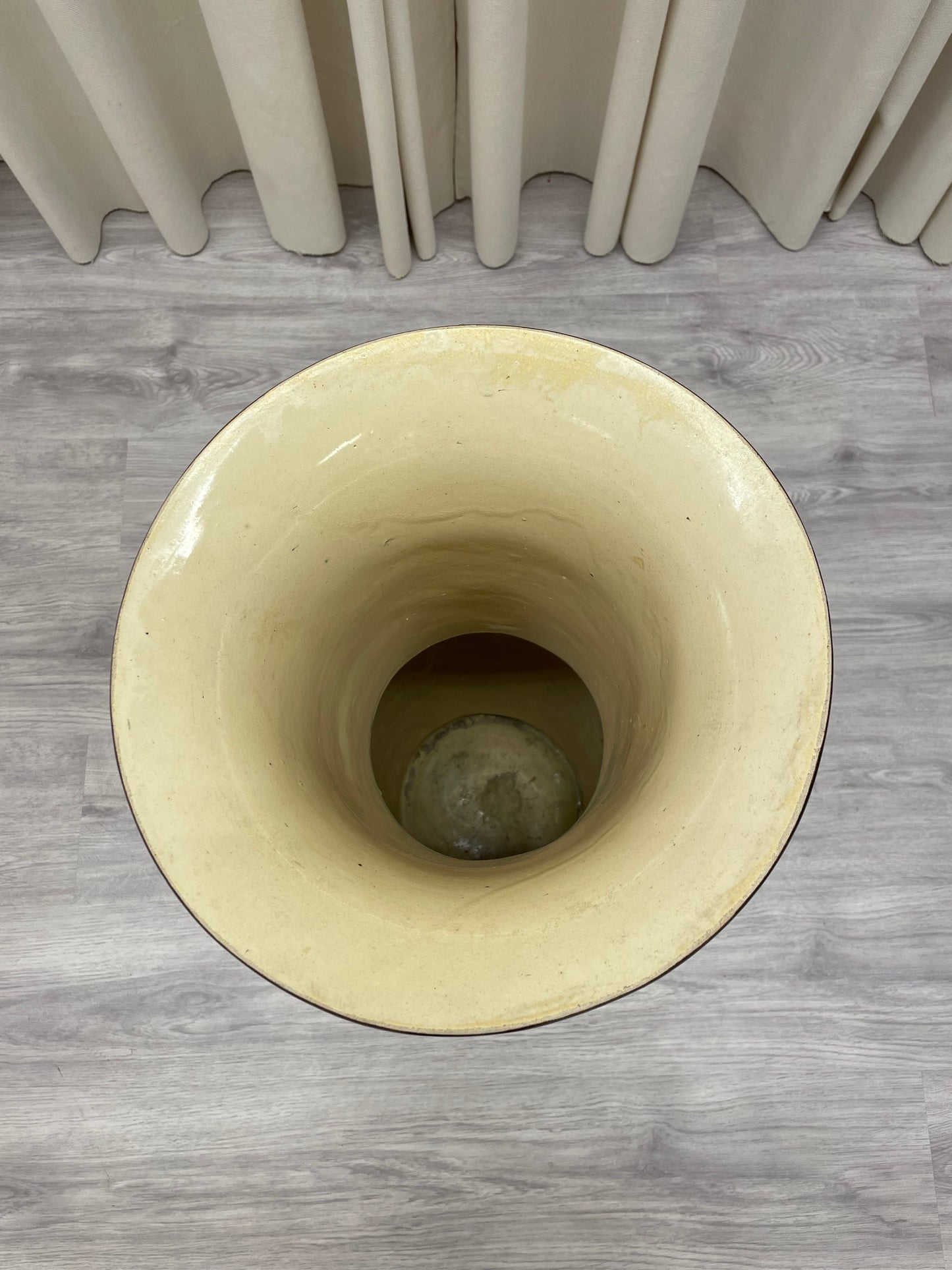 Japansk urna 1900-tal