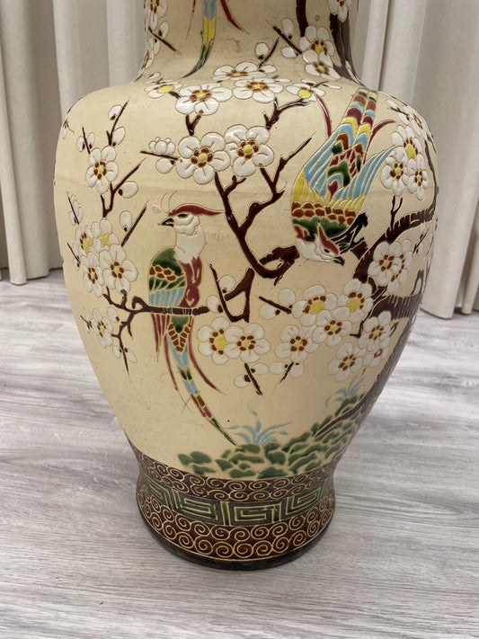 Japansk urna 1900-tal