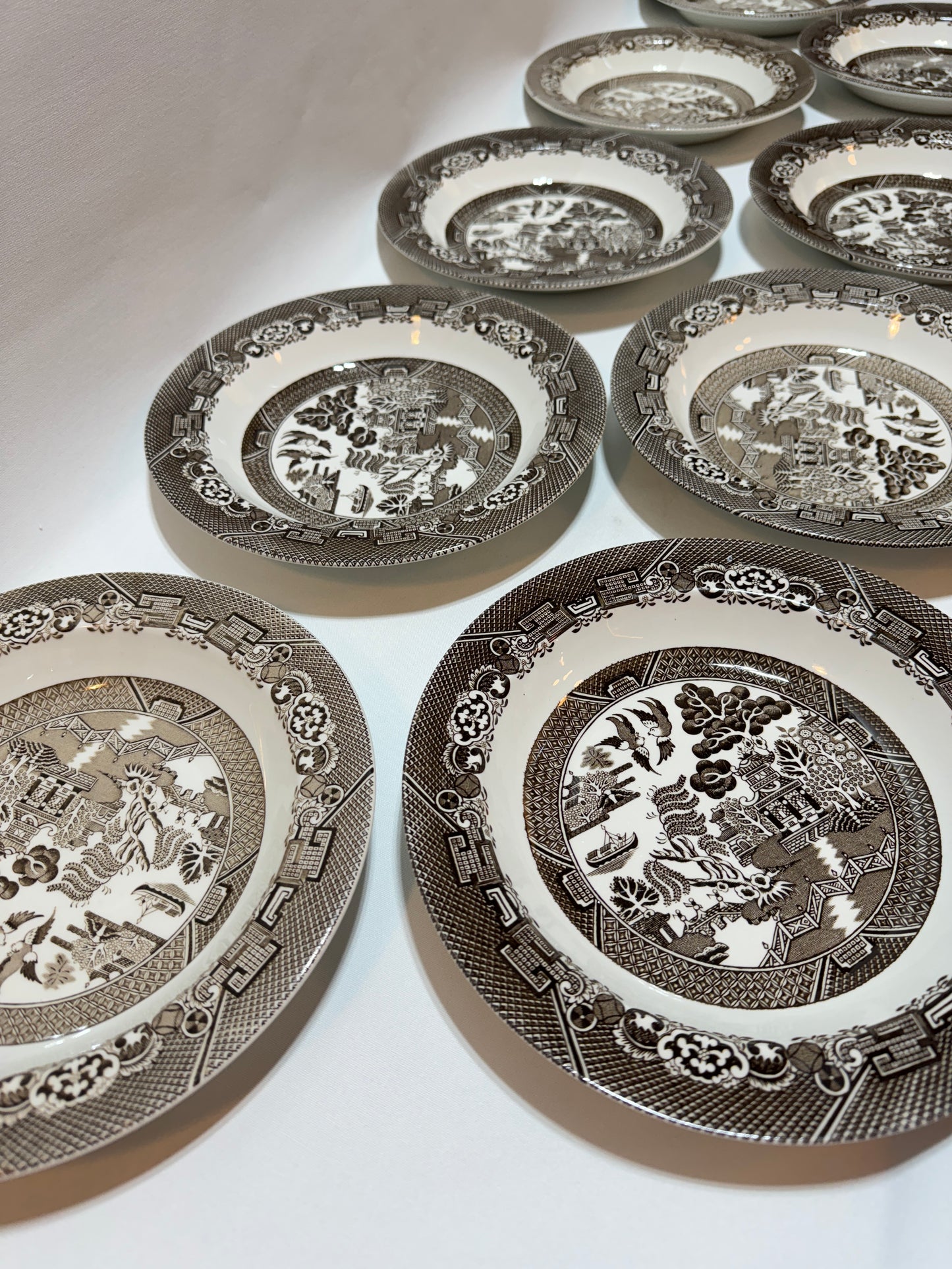 12 st Tallrikar ”Willow”
