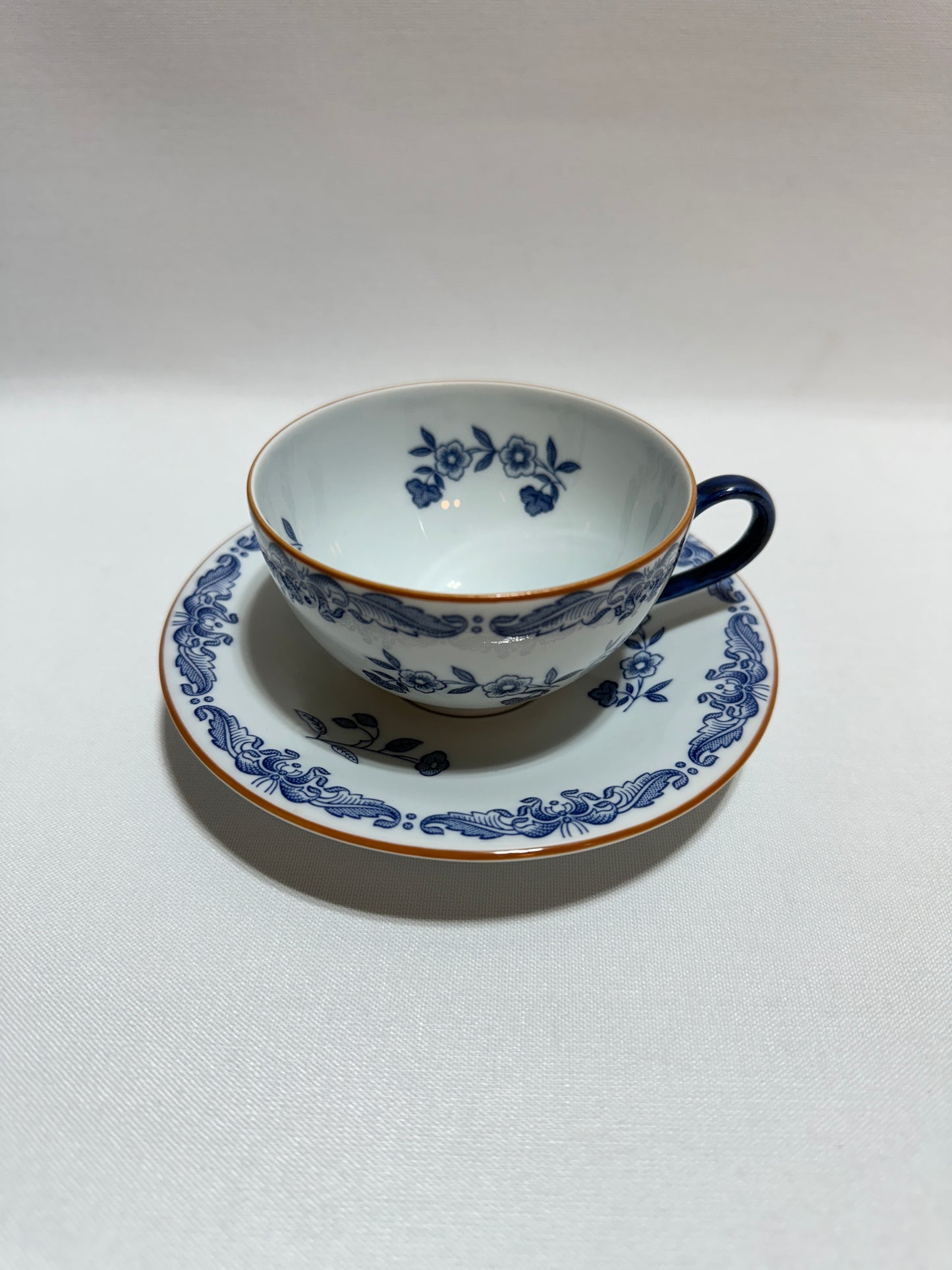 Kopp med fat - Ostindia Rörstrand