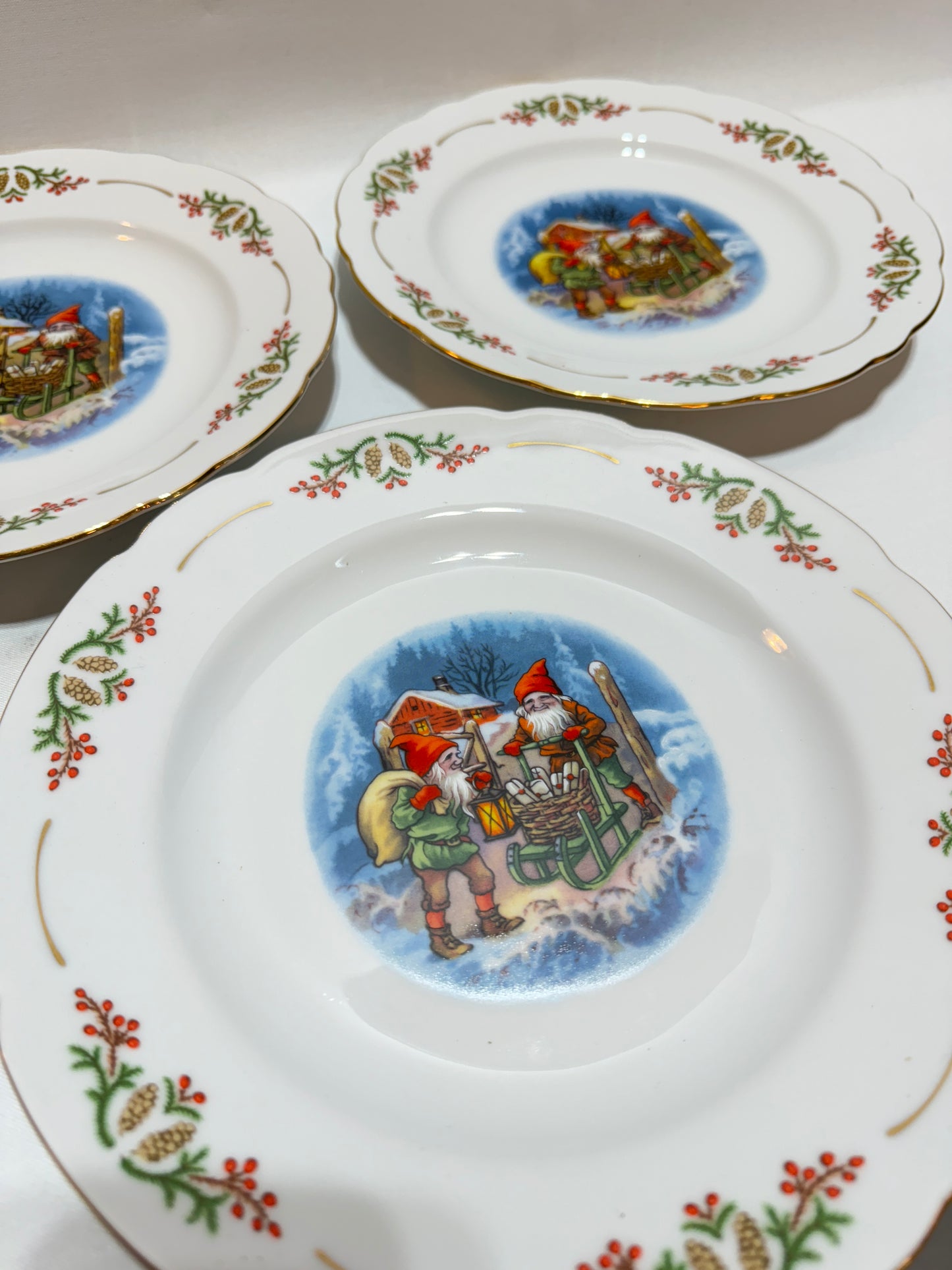 3 st Mattallrikar ”Christineholm”