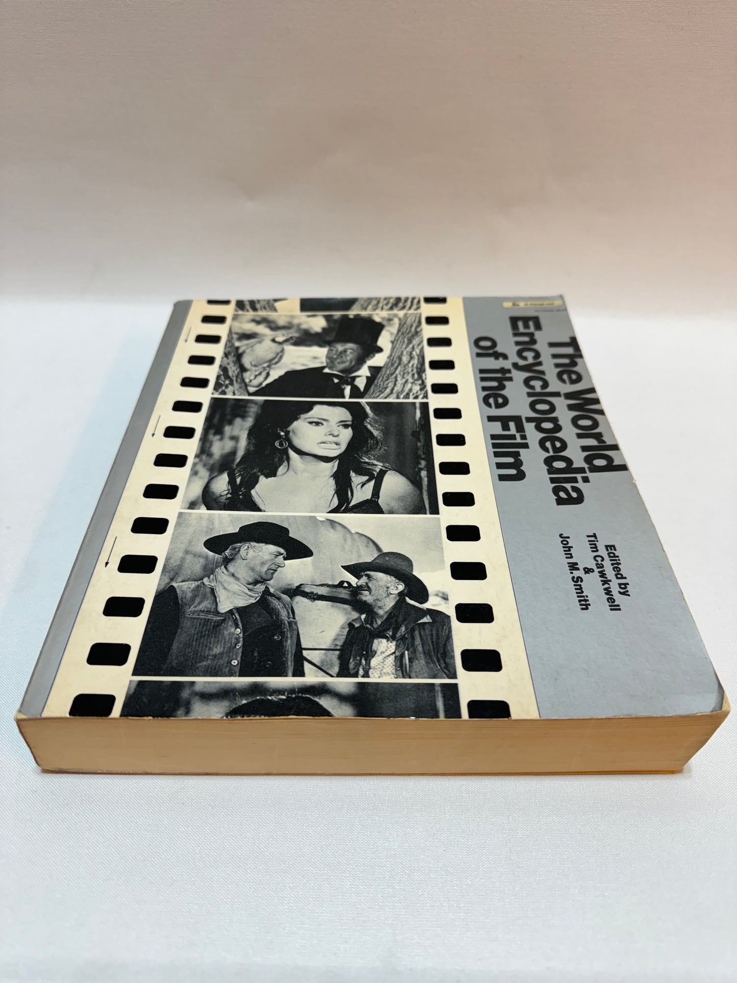 Bokhäfte - The world encyclopedia of the film