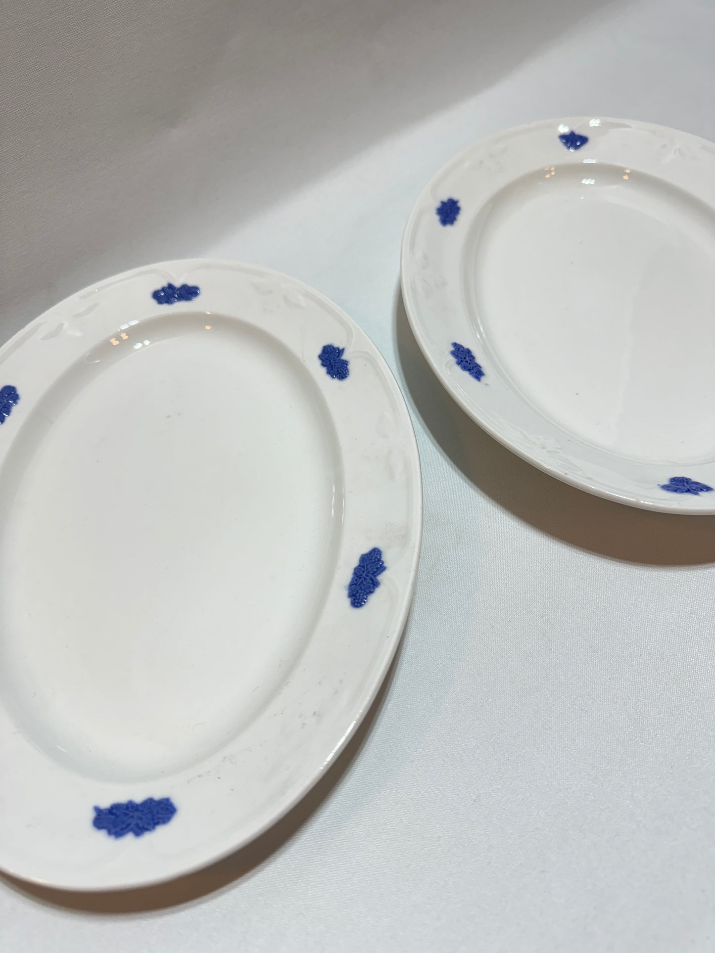 Mellan uppläggningsfat - Blå Blom