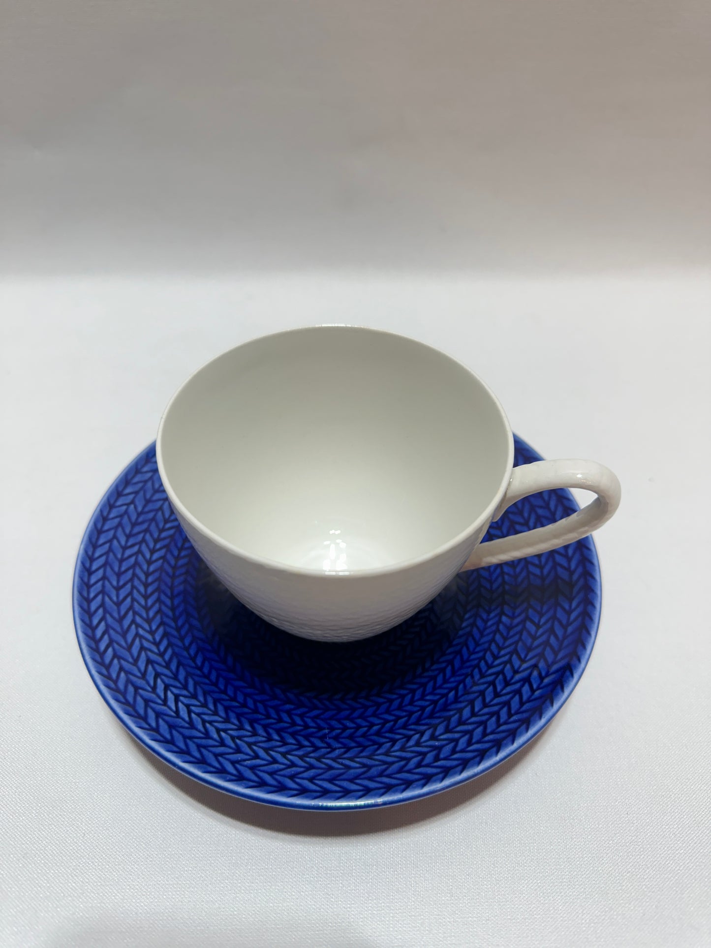 Tekopp med fat - Blå eld - Rörstrand