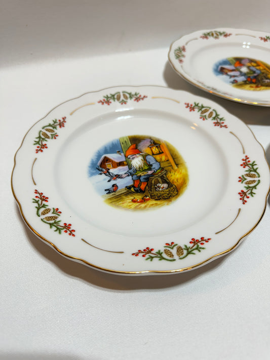 3 st Assietter ”Christineholm”