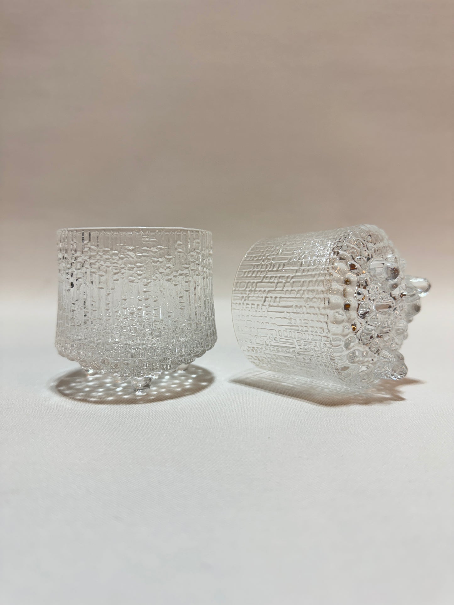 2 st Iittala ”Ultima Thule”