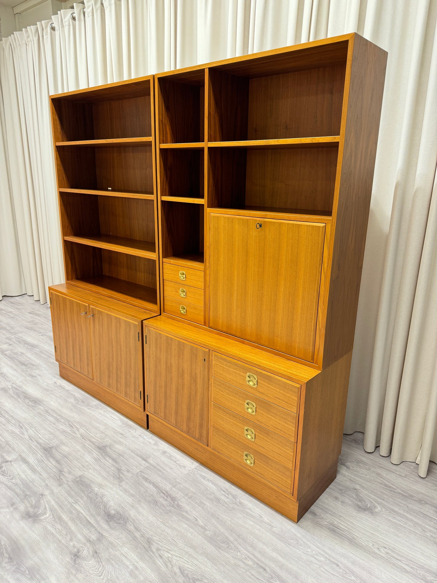 Bokhylla i teak - 1900-tal