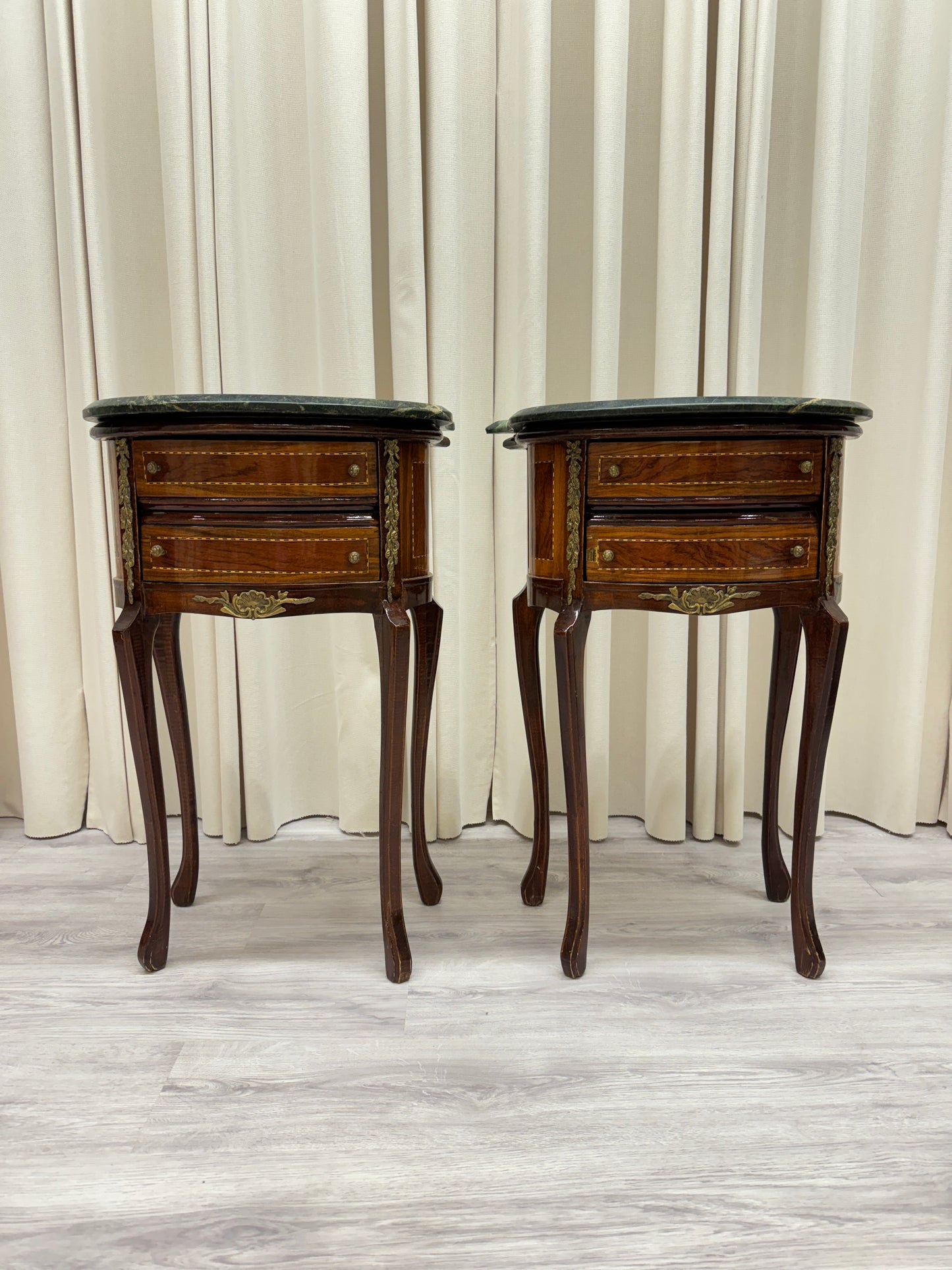 2 st nattduksbord 1900-tal