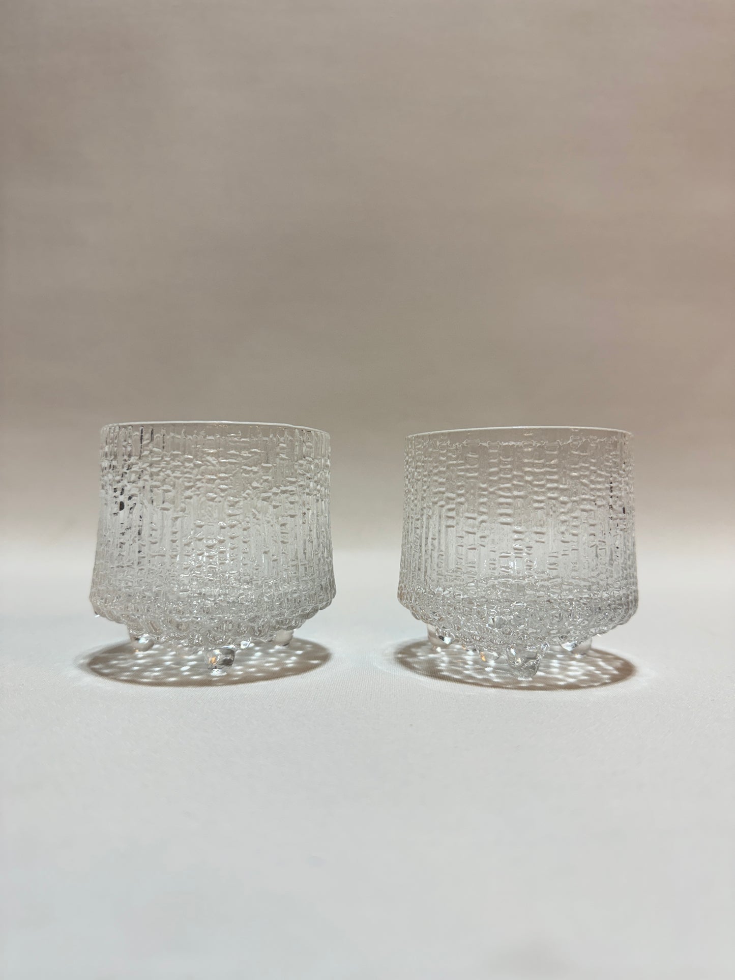 2 st Iittala ”Ultima Thule”