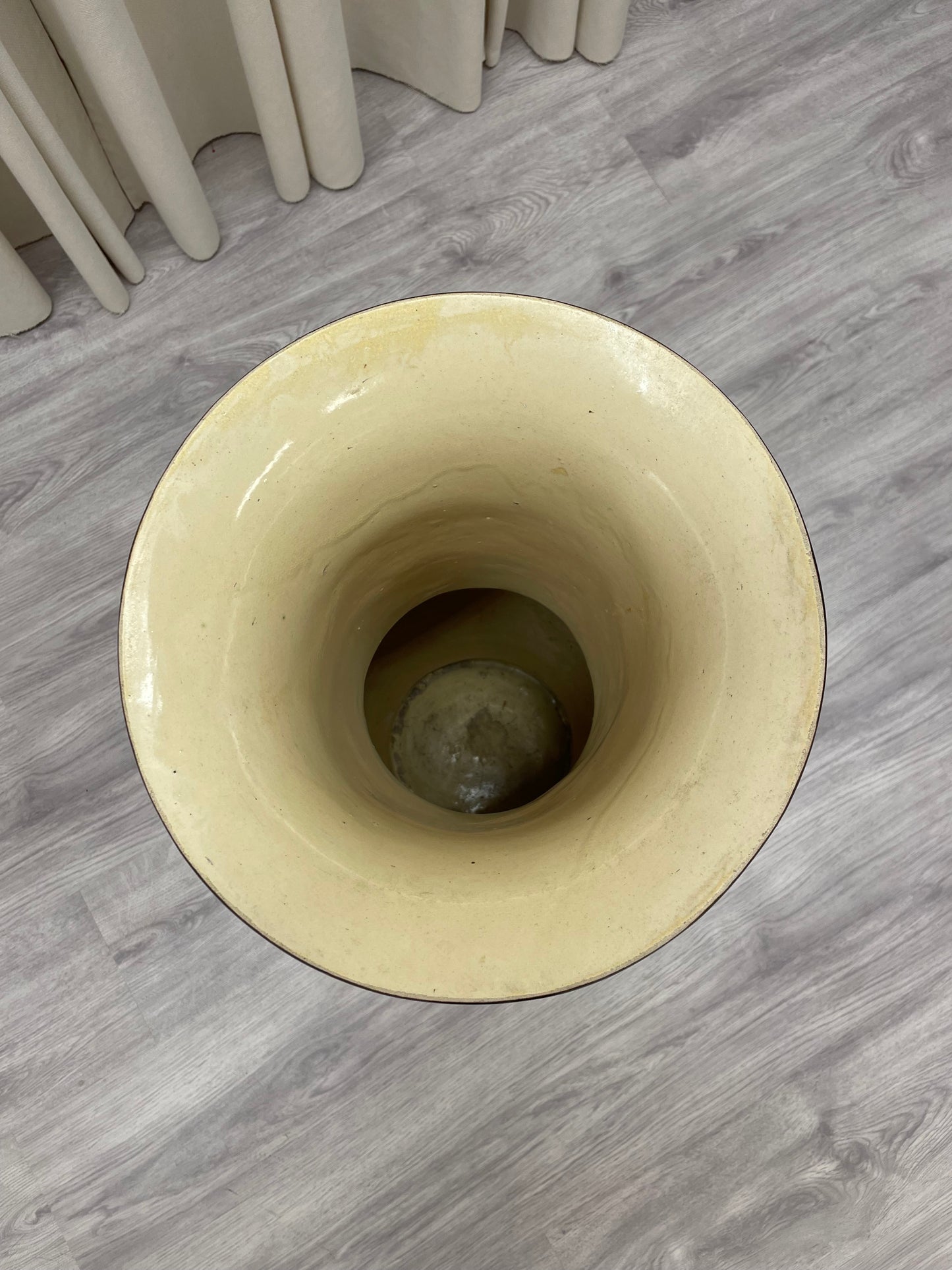 Japansk urna 1900-tal