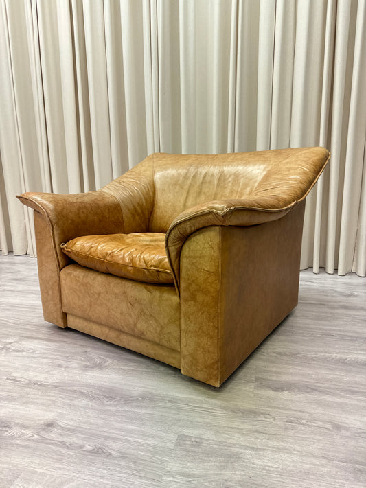 Italiensk skinnfåtölj