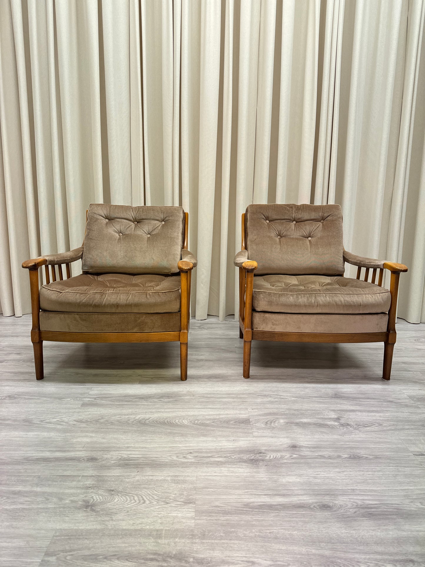 Fåtöljer sammetsrosa