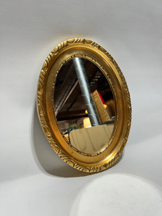 Oval Spegel 1900-tal