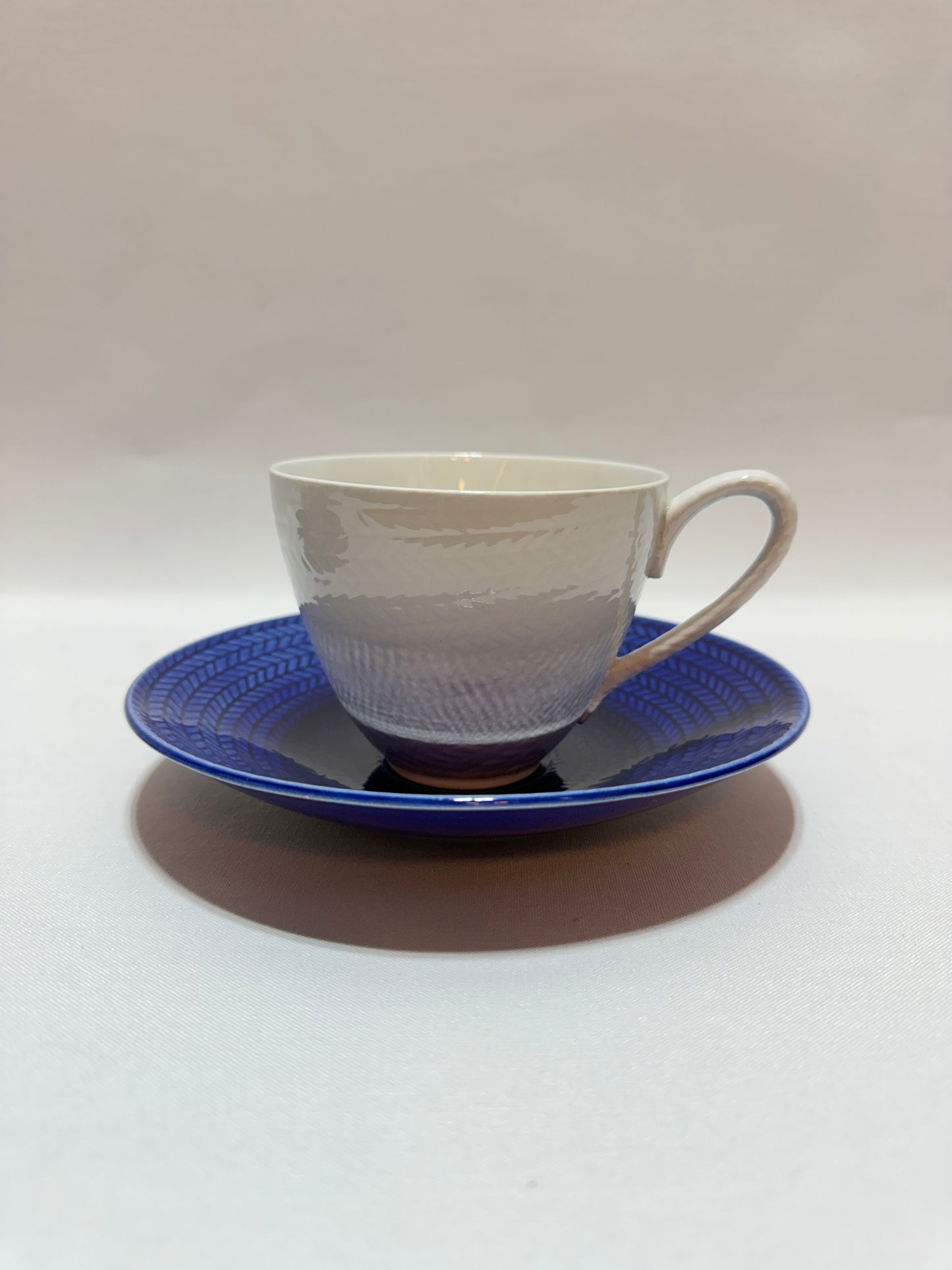 Tekopp med fat - Blå eld - Rörstrand