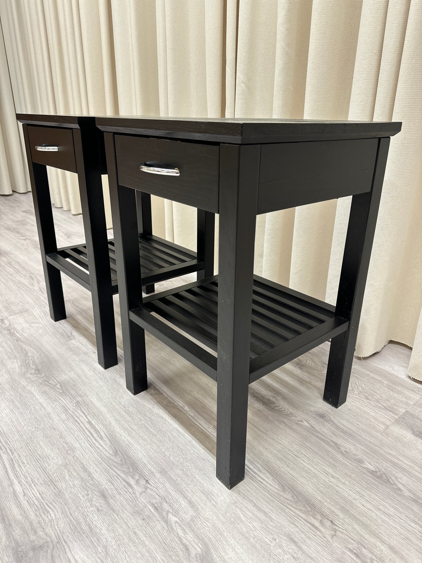 2 st nattduksbord - Jensen