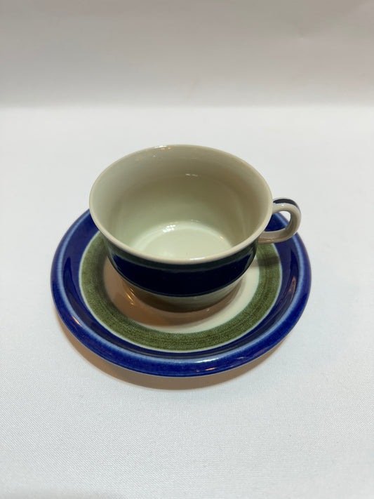 5 st tekoppar med fat - Elisabeth Rörstrand