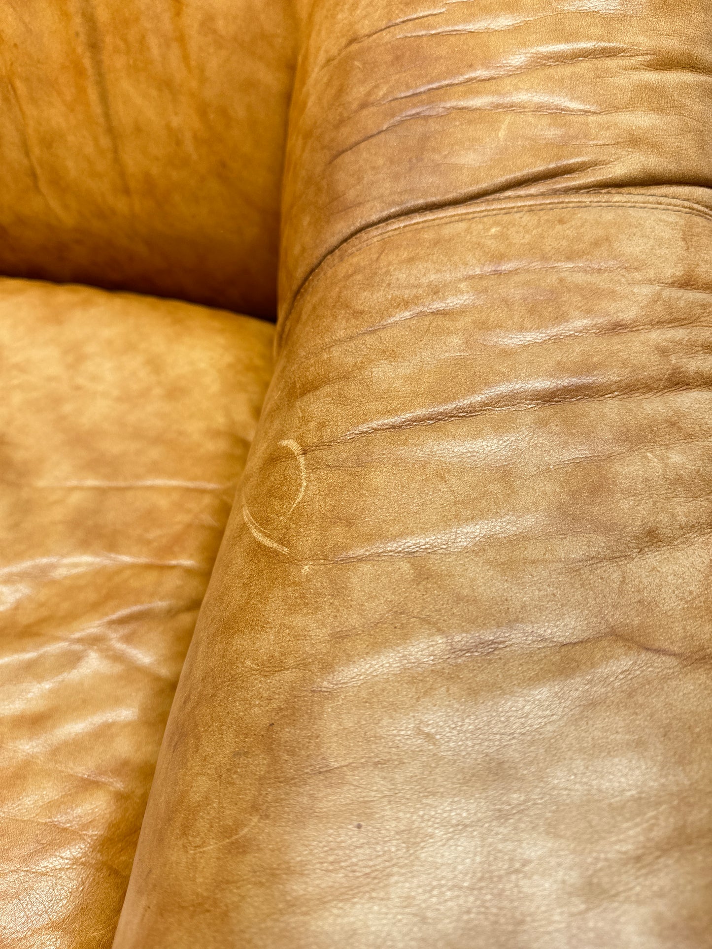 Italiensk skinnsoffa 2-sits