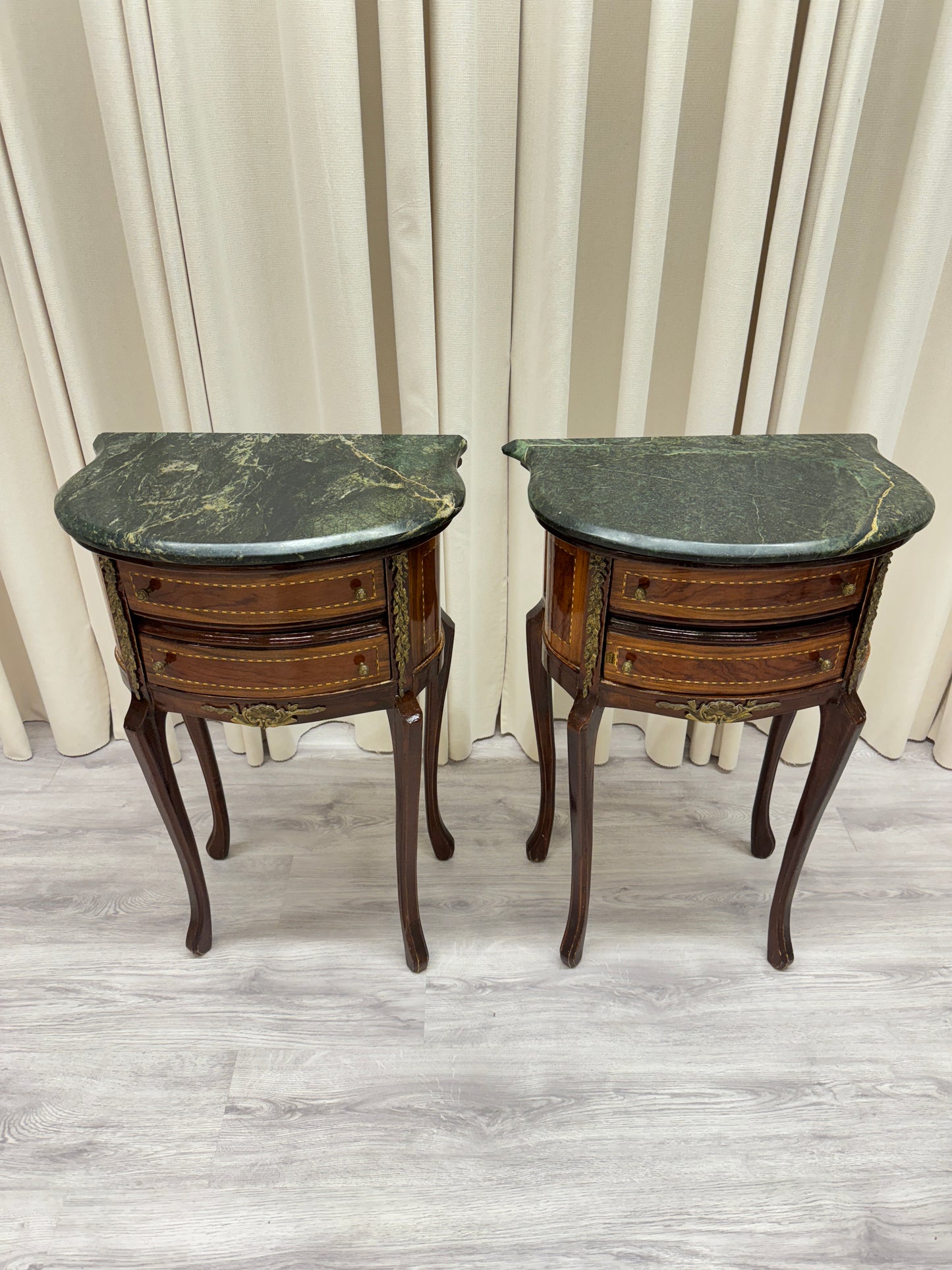 2 st nattduksbord 1900-tal