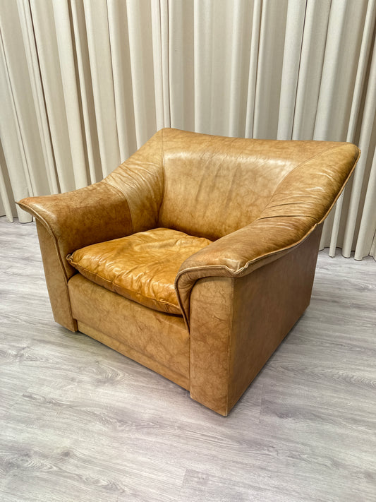 Italiensk skinnfåtölj