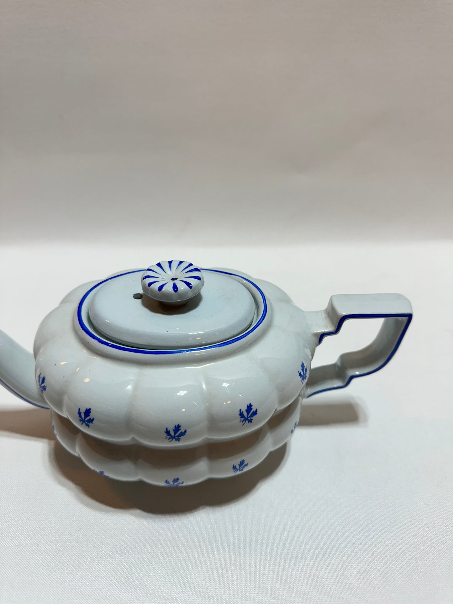 Tekanna - Menuett Gefle porslin