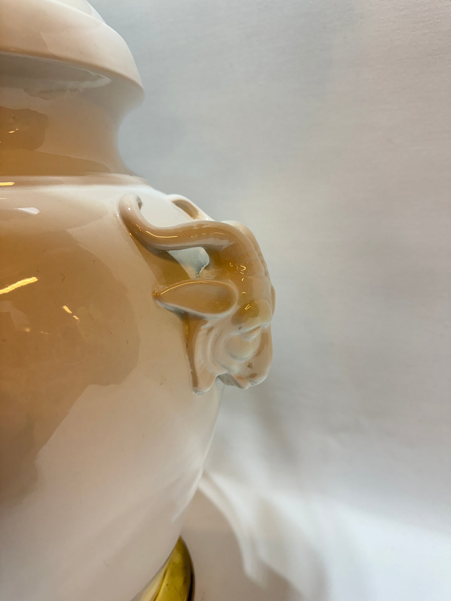 Porslinslampa ”Miranda”