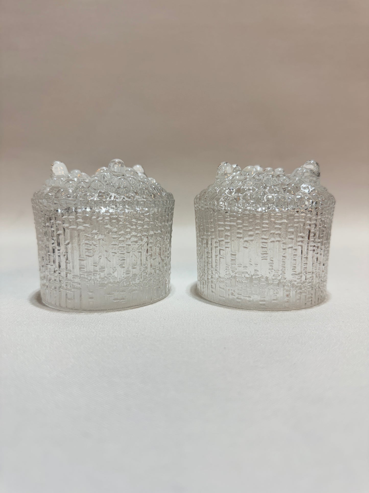 2 st Iittala ”Ultima Thule”