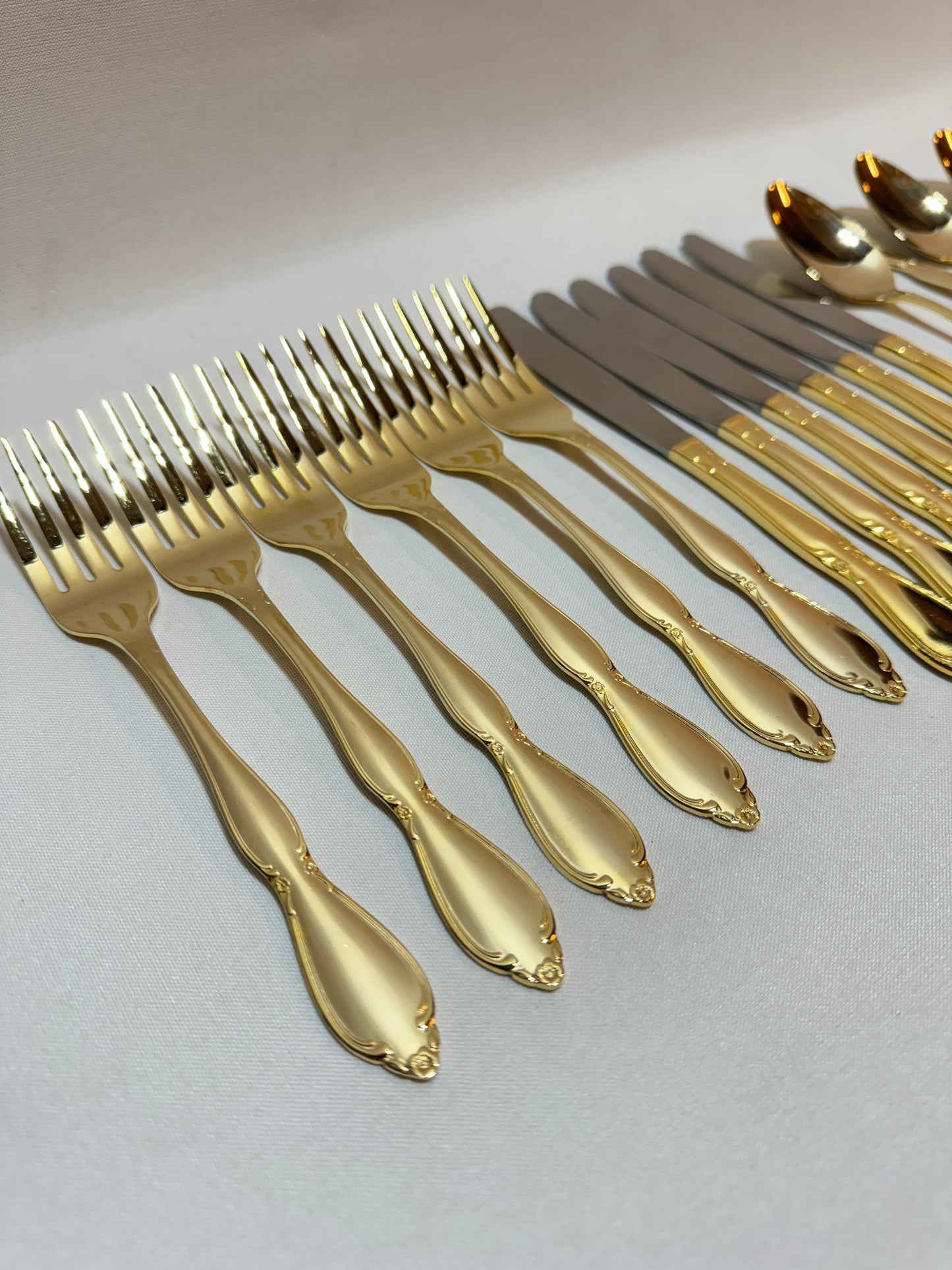 Bestick - 24 delar - Rostfritt stål