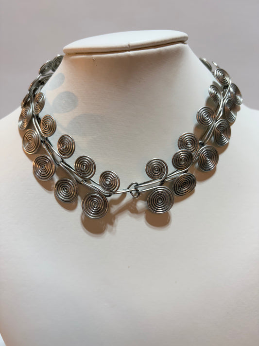 Halsband