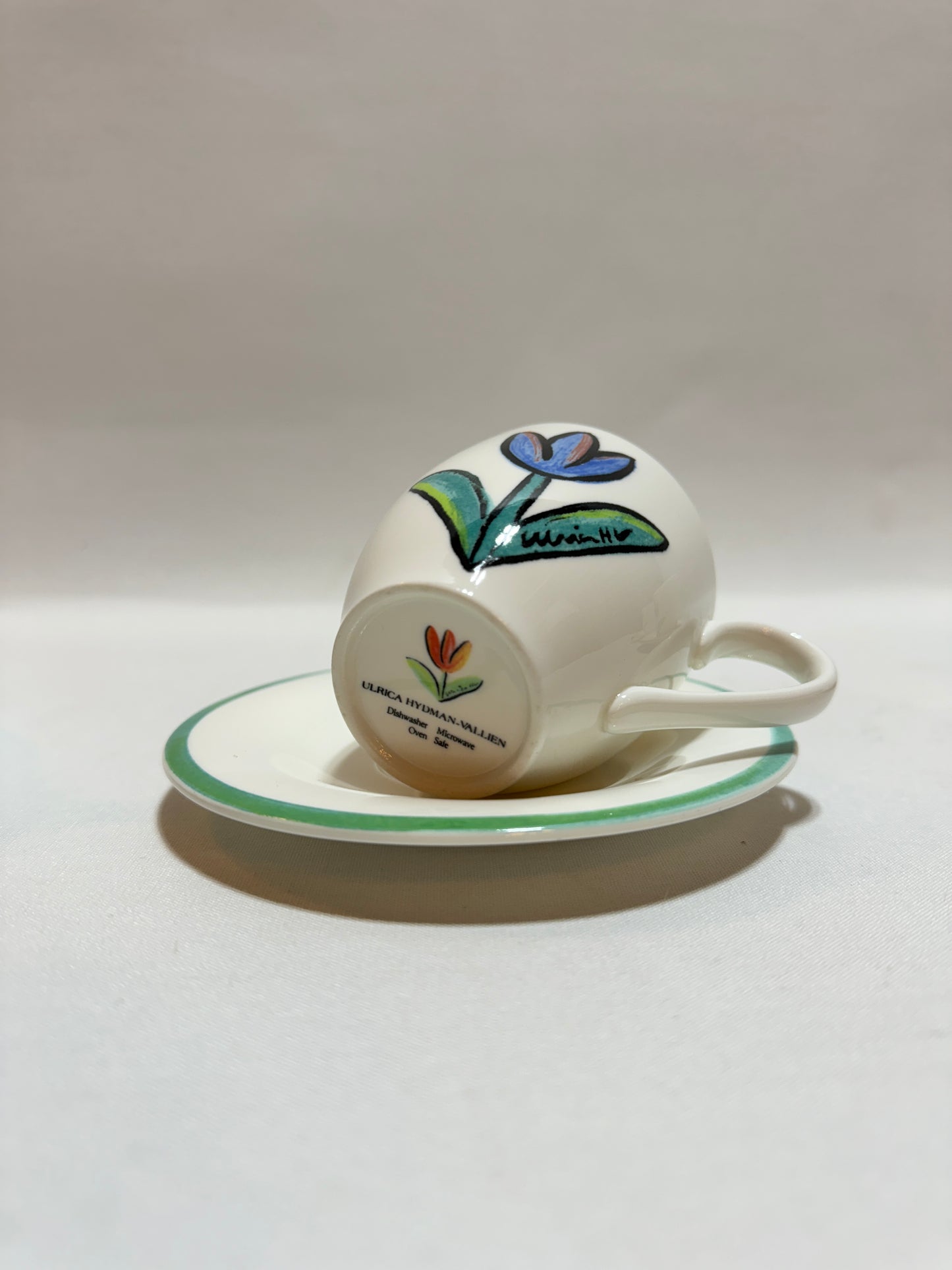 Kopp med fat ”Ulrica Hydman Vallien”
